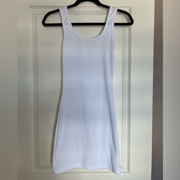 Sexy white summer dress!😍 - Picture 2 of 2